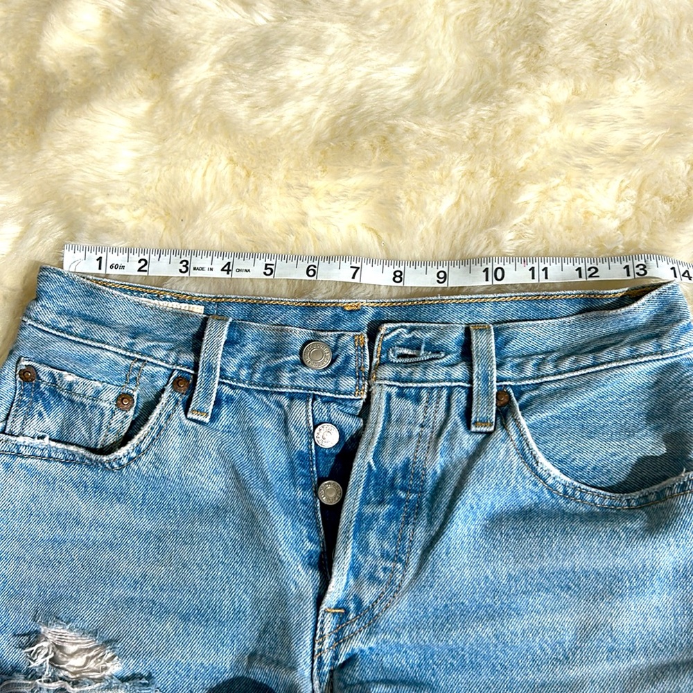 Levi's 501 Blue Jean Shorts Classic Distressed Cut-offs Size 24 Waist - Picture 6 of 8
